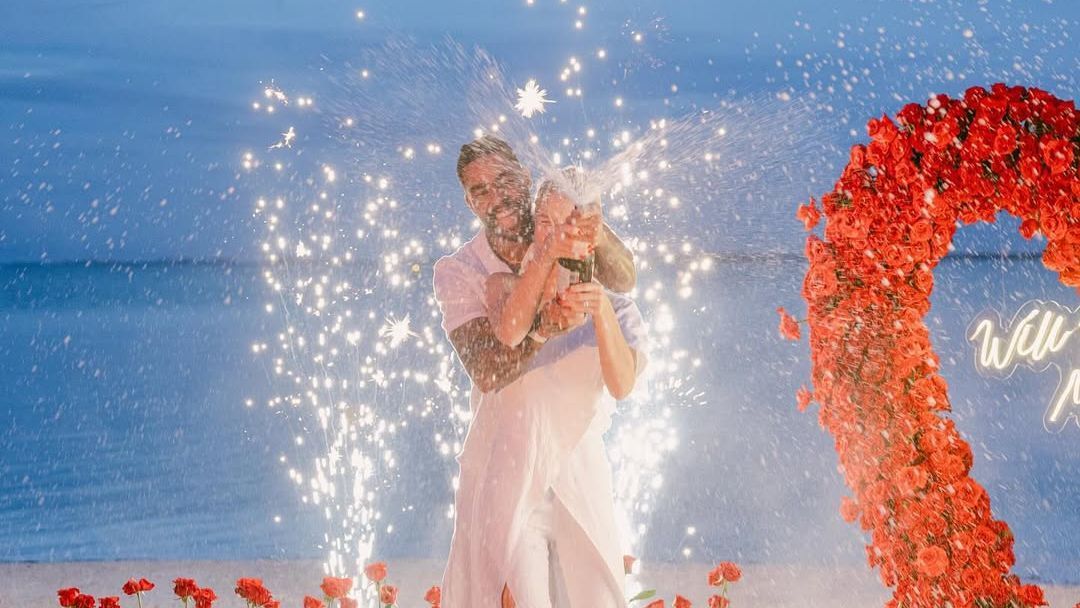 D’Angelo Russell gets engaged to longtime girlfriend Laura Ivaniukas